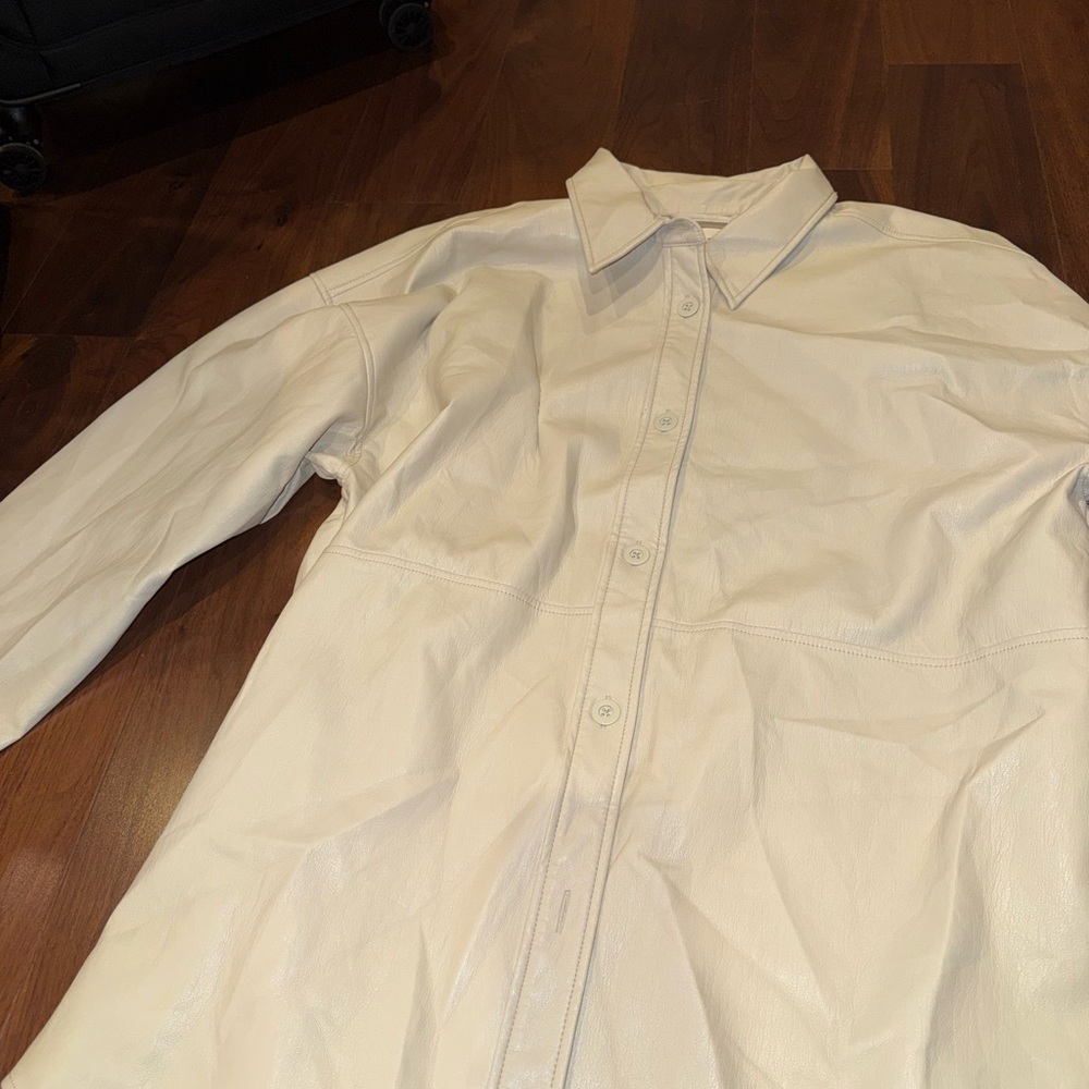 Aritzia Women's Off-White Leather Jacket